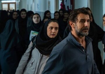 تفاوت رمان و فیلمنامه «زیبا صدایم کن» همه را غافلگیر کرد! / ایده جنجالی بارداری و سقط جنین چرا کنار گذاشته شد؟ / افشاگری از پشت‌پرده تغییرات فیلم