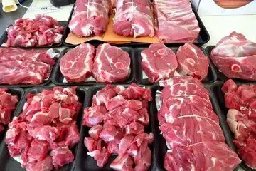 جزئیات تازه از واردات گوشت قرمز؛ افت چشمگیر واردات امسال و وعده کاهش قیمت / شوک بازار گوشت؛ کاهش واردات به ۵ هزار تن و احتمال ارزانی در ماه‌های آینده