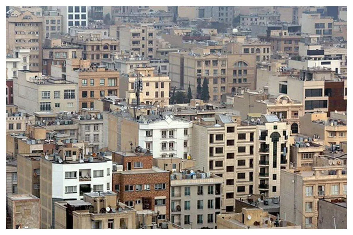 پیش‌بینی ریزش سنگین قیمت مسکن در ماه‌های آینده / جدول کامل قیمت‌ها و مناطق تحت تأثیر / تحلیل کارشناسان از دلایل کاهش قیمت مسکن و چشم‌انداز بازار ملکی