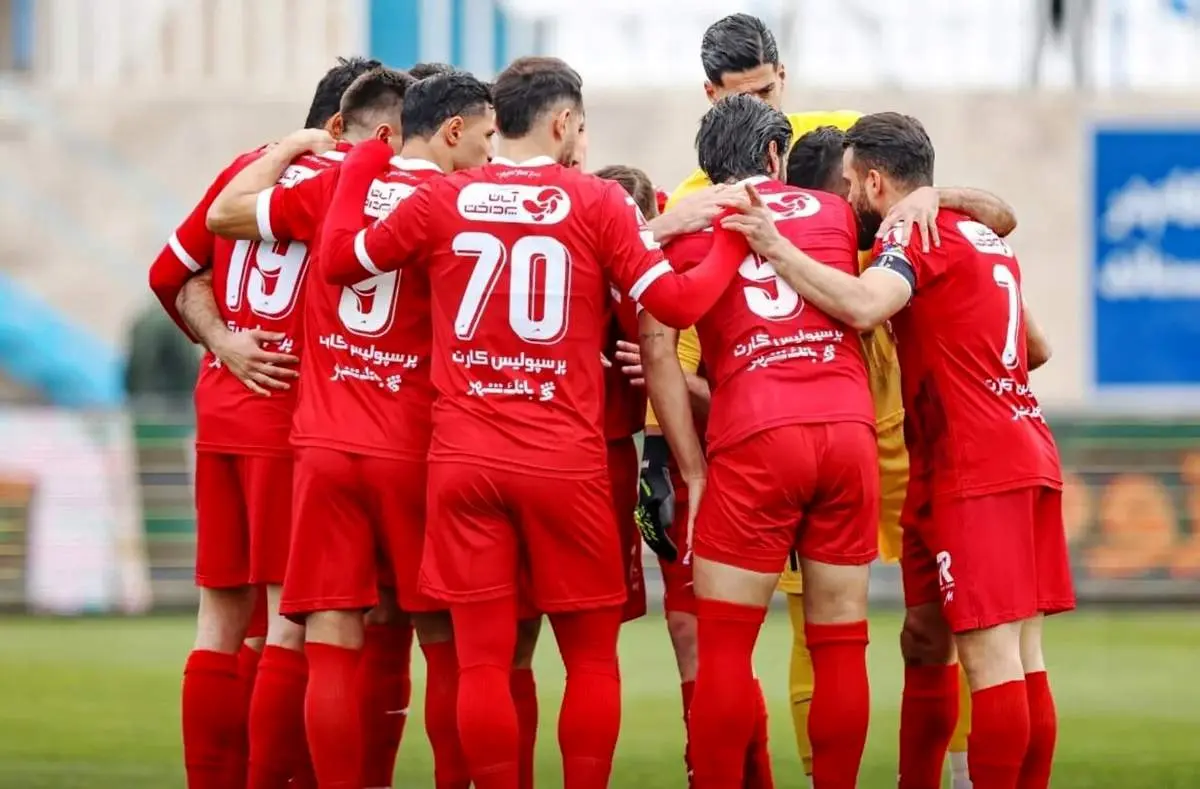 از پرسپولیس چه خبر؟ مدافع خارجی پرسپولیس از حضور در بازی‌ها محروم شد / جزئیات محرومیت مدافع خارجی پرسپولیس و تاثیر آن بر ترکیب تیم