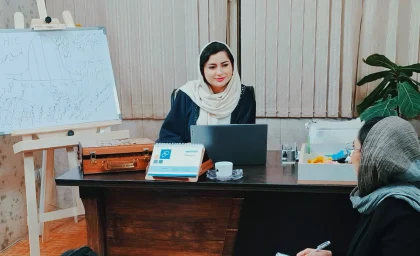 عصبانیت کودکان: راهکارهای روانشناسی برای مدیریت هیجانات از منظر دکتر پریسا کربلایی حسنی روانشناس کودک و نوجوان