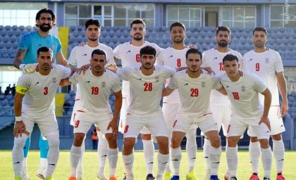 پیروزی ایران برابر گامبیا/ یک نیمه جهنم و یک نیمه بهشت!