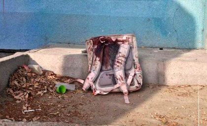 تصویر هوایی از مراسم روز عرفه در گلزار شهدای مدرسهٔ میناب
