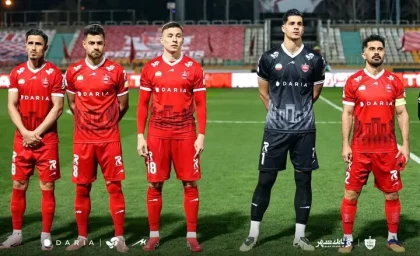 ماجرای صحنه جنجالی بازی پرسپولیس؛ اعتراض عالیشاه به داور با جمله «چرا اول سوت پنالتی زدی؟»؛ پشت پرده اتفاقی که خبرساز شد / صحنه جنجالی پرسپولیس همه را غافلگیر کرد؛ عالیشاه با اعتراض تند به تصمیم داور خبرساز شد؛ ماجرای پنالتی پرحاشیه چه بود؟ / جنجال بزرگ در بازی پرسپولیس؛ فریاد عالیشاه بر سر داور با سؤال «چرا اول سوت پنالتی زدی؟»؛ جزئیات کامل صحنه‌ای که فوتبال ایران را ملتهب کرد