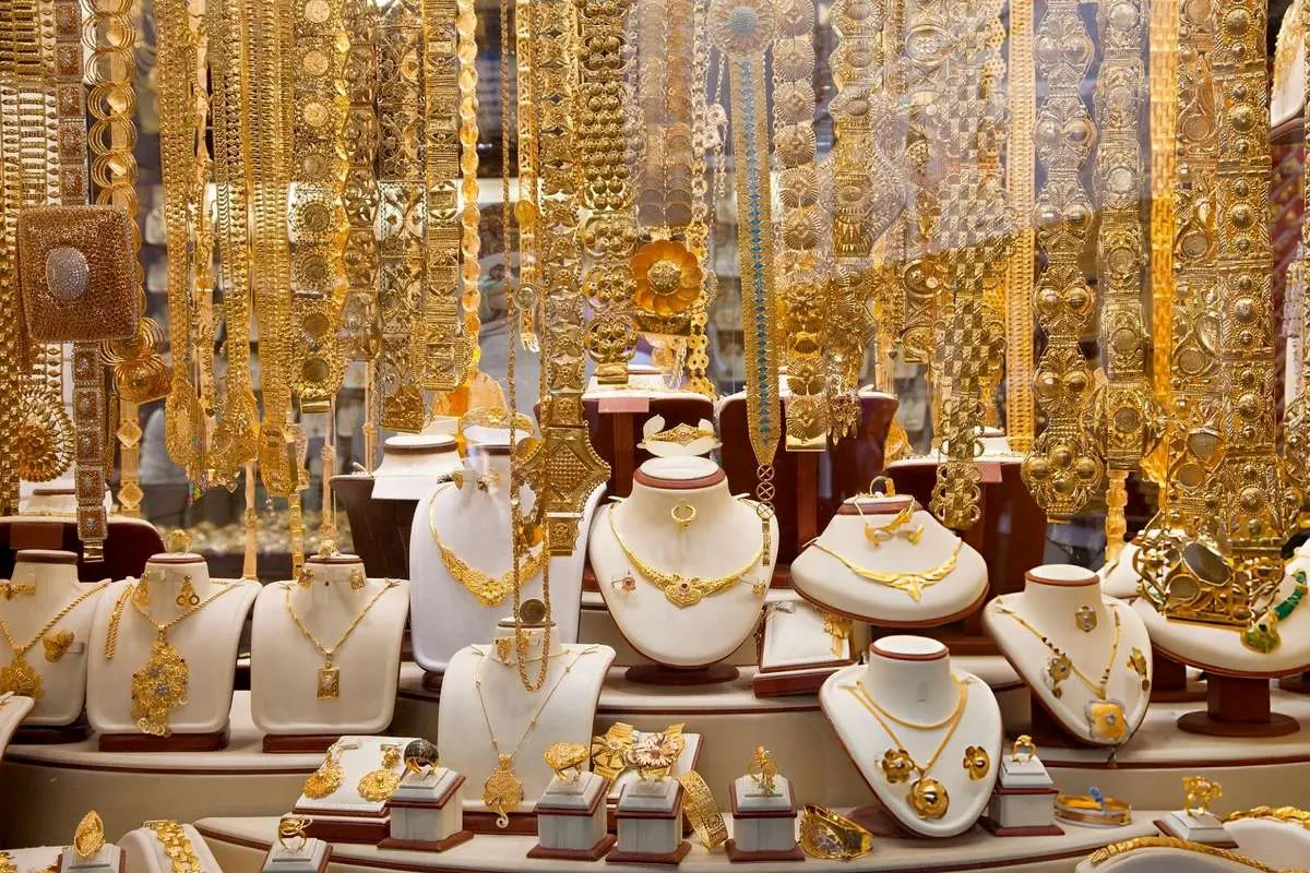 پیش بینی قیمت طلا دوشنبه ۸ تیر ۱۴۰۵؛ طلا صعودی می ماند یا وارد فاز اصلاح می شود؟