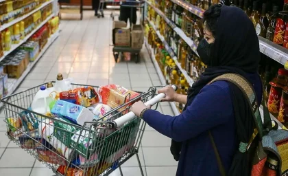افزایش اعتبار کالابرگ در انتظار تامین منابع | وزارت اقتصاد: مبلغ کالابرگ متناسب با تورم افزایش می‌یابد / سبد ۱۱ قلم کالای اساسی ۶۸ درصد گران شد + سه سناریوی افزایش ۲۰ تا ۷۰ درصدی روی میز دولت
