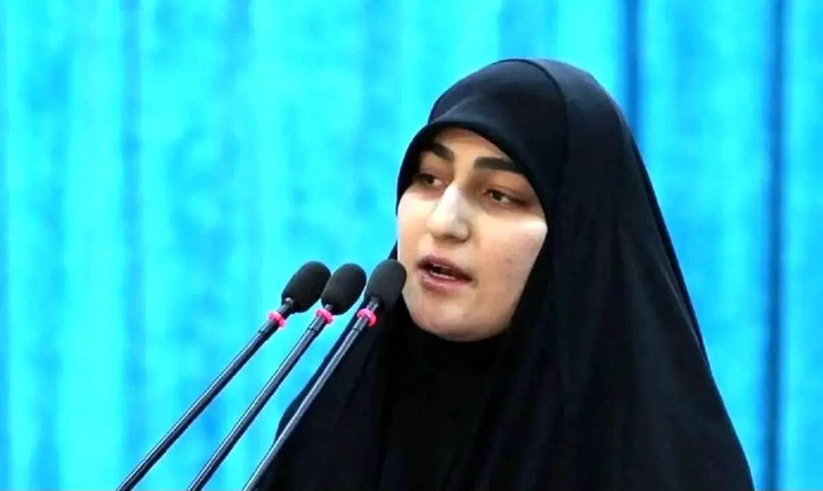 زینب سلیمانی با این عکس خبرساز شد؛ آیا پیام مستقیم به اسرائیل ارسال شده است؟ | جزئیات کامل واکنش‌ها / انتشار تصویر جنجالی از زینب سلیمانی؛ موج برداشت‌های سیاسی در فضای مجازی / پشت‌پرده عکس بحث‌برانگیز زینب سلیمانی؛ کاربران چه برداشتی کردند؟