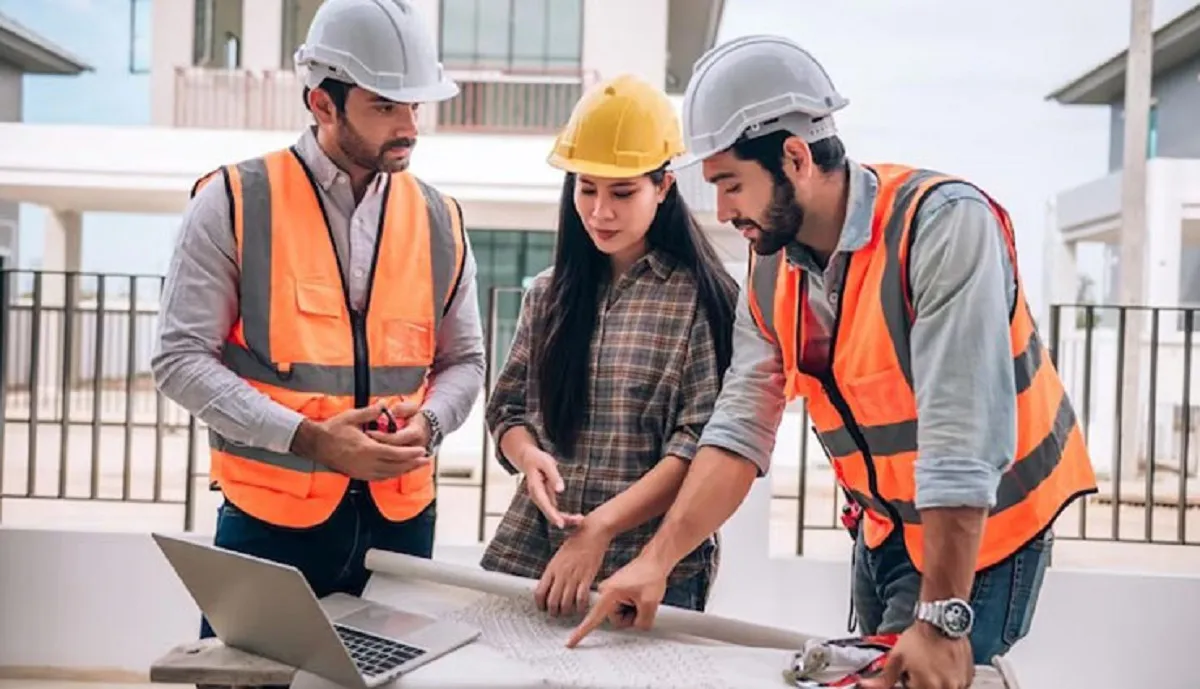 استخدام مهندس عمران امروز ۲۵ خرداد ۱۴۰۵ + جدیدترین فرصت‌ های شغلی در تهران، مشهد، اصفهان و اهواز / جدول حقوق و شرایط استخدام