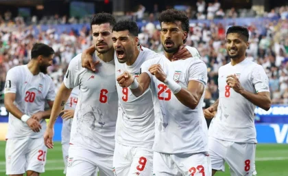 شوک در فوتبال جهان؛ فیفا باز هم مقابل آمریکا عقب نشست و پرواز چارتر زودتر از موعد لغو شد / پشت پرده این تصمیم جنجالی چیست و چه فشارهایی در حال اعمال است؟ / جزئیات اتفاقی که فضای رقابت‌ها را وارد حاشیه‌ای تازه کرد