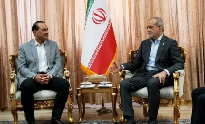 دیدار حساس عاصم منیر با پزشکیان در پاکستان/ رایزنی‌های مهم در سطح امنیتی و سیاسی آغاز شد / پشت‌پرده این ملاقات چه پیام‌هایی دارد؟