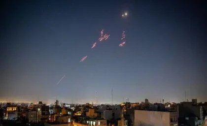 حمله آمریکا و اسرائیل به قم؛ پل و ساختمان روحانیون هدف قرار گرفت؟/ گزارش شینهوا از حمله به پل نزدیک قم؛ سی‌ جی‌ تی‌ ان از تلفات در یک ساختمان خبر داد + جزئیات