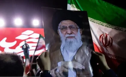 اعزام ۱۳ کاروان از بوشهر به تهران؛ همراه با ۲۰۰۰ زائر در مراسم تشییع قائد شهید امت