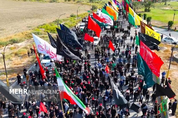 آماده‌ باش کامل هلال‌ احمر برای گرمازدگی زائران اربعین؛ استقرار اتاق‌ های سرد و تیم‌ های تخصصی در مسیر پیاده‌ روی