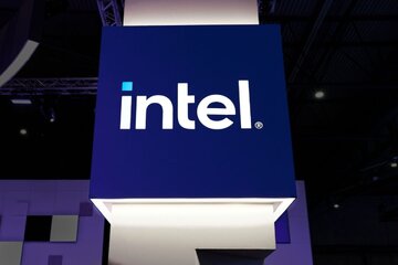 اخبار فناوری ۱۲ تیر ۱۴۰۵ | اینتل قیمت پردازنده‌های پرچمدارش را بالا برد / Core Ultra 9 385K از ۹۳۵ به ۱,۱۴۰ دلار و Core Ultra 7 365K از ۵۶۵ به ۷۰۰ دلار رسید + علت افزایش چیست؟