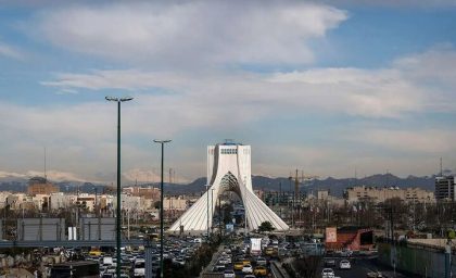 آماده‌باش کامل تهران برای تشییع رهبر شهید | استاندار تهران: همه دستگاه‌ها در آماده‌ باش کامل هستند / ۴۰۰۰ اتوبوس و ۵۰۰۰ ون برای جابجایی زائران؛ ۳۰۰۰ مسیر نماز جماعت در نظر گرفته شده / برقراری ۲۵۰۰ تخت بیمارستانی و ۱۰۰۰ تخت آی‌ سی‌ یو + جزئیات