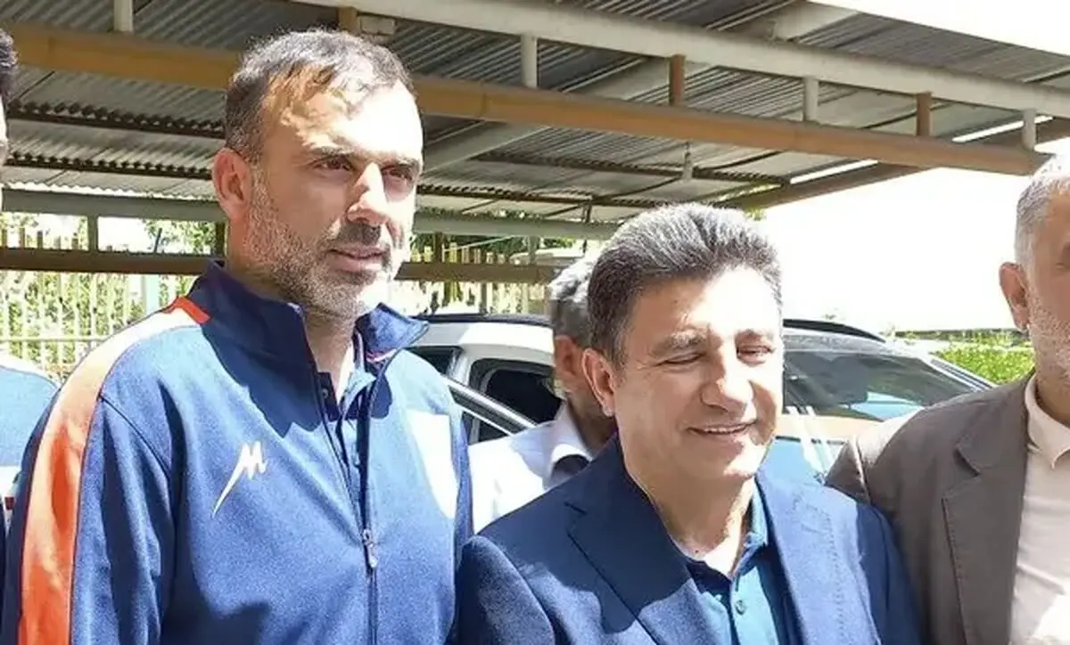 اخبار داغ تیم ملی فوتبال ایران | تعیین تکلیف قلعه‌نویی به هفته آینده موکول شد؛ شرط سنگین فدراسیون برای ابقای سرمربی / تغییرات در کادر فنی تیم ملی؛ مهدی تاج از دستیاران جدید می‌گوید و مخالفان خواستار پوست‌ اندازی کامل پیش از جام ملت‌ های آسیا هستند