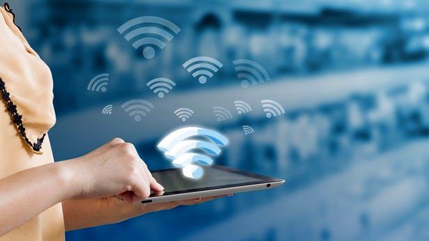 اختلال اینترنت در ایران تایید شد | وزیر ارتباطات: حملات خارجی عامل اختلال / اختلال در پروتکل TCP و گلوگاههای بینالمللی علت کندی و قطعیهای مکرر + جزییات