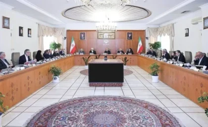 خبر فوری برای بازنشستگان دولت و کارکنان | تکلیف نحوه محاسبه حقوق بازنشستگان جدید مشخص شد؛ ابلاغ اصلاحیه افزایش ضریب حقوق ۱۴۰۵ با تضمین حداقل دریافتی / جزئیات کامل نحوه محاسبه فوقالعاده خاص و جبران کسری تا سقف ۲۷,۵۴۰,۰۰۰ ریال + سند رسمی