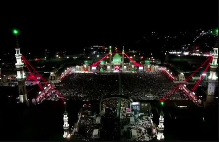 مراسم تشییع رهبر شهید در عراق ۱۷ و ۱۸ تیر | پیکر مطهر وارد فرودگاه نجف می‌شود و در حرم‌ های امام علی(ع)، امام حسین(ع) و حضرت عباس(ع) طواف داده می‌شود / تشییع از نجف تا کربلا؛ استقبال رسمی نخست‌وزیر عراق + ۴۰۰ موکب حسینی و ۳۰۰۰ خبرنگار