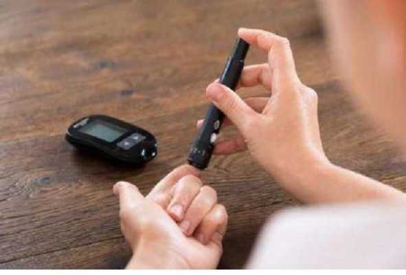 دیابت چیست؟ | علائم، انواع، راه های پیشگیری و تازه ترین دستاوردهای درمان دیابت در جهان
