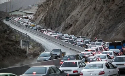 ترافیک سنگین در محورهای شمالی؛ هراز و فیروزکوه چه وضعیتی دارند؟ / هشدار به مسافران شمال؛ آخرین وضعیت چالوس، هراز، فیروزکوه و تهران-شمال را قبل از حرکت ببینید 