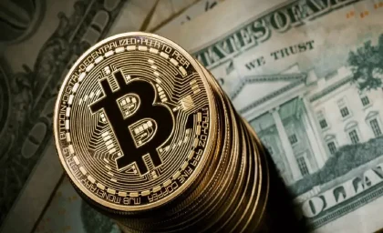 جهش سنگین قیمت بیت کوین در پنجشنبه ۲۹ مرداد؛ بیت کوین به ۷۱.۵ هزار دلار رسید، بازار رمزارزها داغ شد