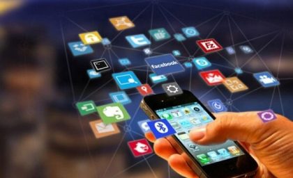 وقتی والدین برای کنترل فرزندان سراغ فضای مجازی می‌روند / استرس والدگری و افزایش وابستگی به شبکه‌های اجتماعی / زنگ خطر برای خانواده‌ها