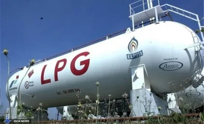 خبر فوری انرژی | LPG؛ سوخت پاک‌تر و ارزان‌تر از بنزین اما در بن‌بست زیرساخت‌ها؛ چرا خودروهای گازسوز جهان به ایران نرسیدند؟ / مزایای ۵۰ درصدی کپسول‌های آبی در برابر باک بنزین؛ تنها ۲۵۰ جایگاه سوخت برای ۱۰ میلیون خودروی دوگانه‌سوز
