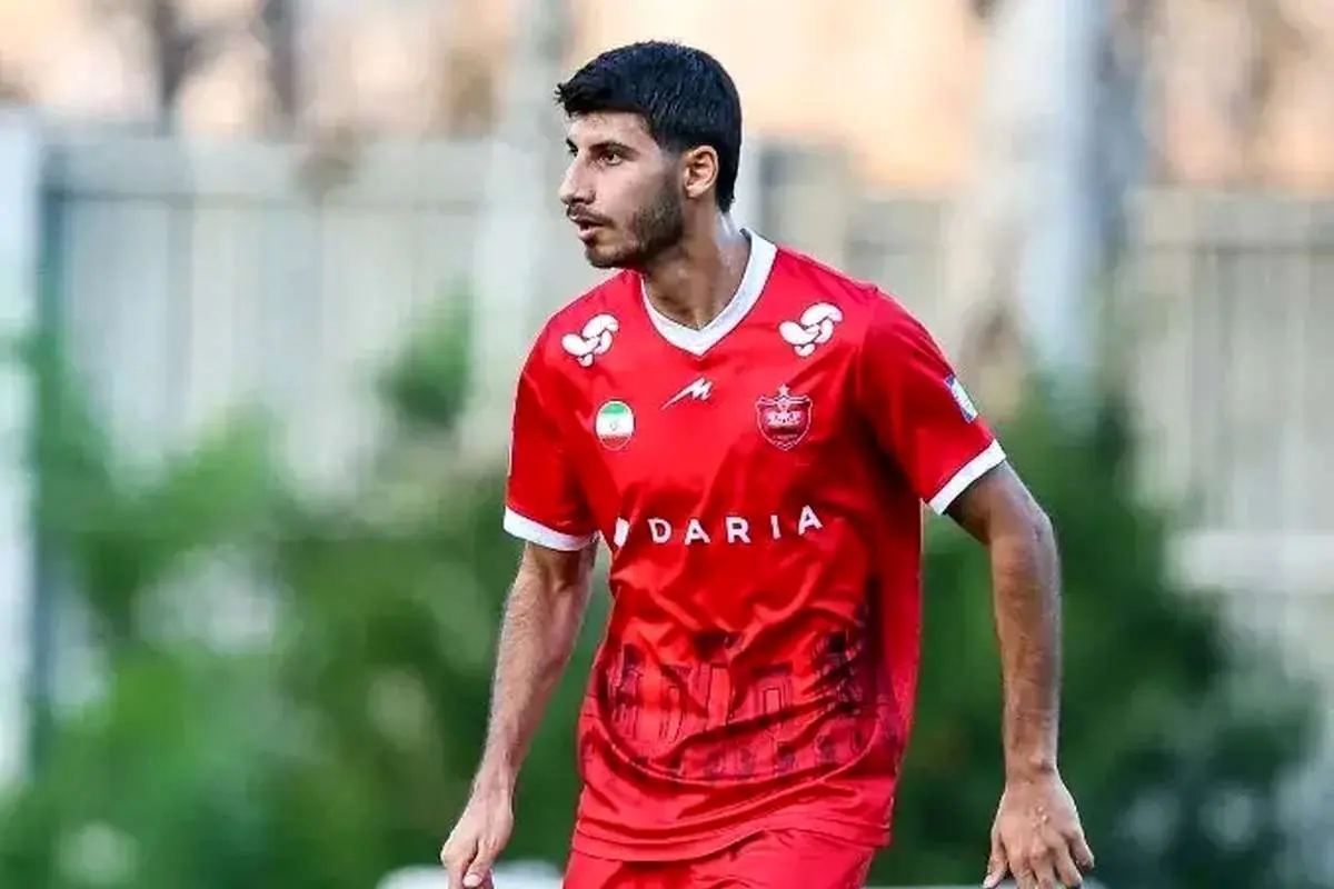 خرید جدید پرسپولیس جنجال به پا کرد / اعتراض ها به جذب بازیکن تازه وارد سرخ ها بالا گرفت؛ جزئیات یک حاشیه تازه / پرسپولیس وارد چالش جدید شد؛ ماجرا از کجا شروع شد؟
