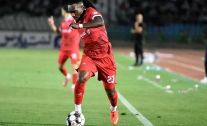 اخبار داغ نقل و انتقالات پرسپولیس | وینگر آفریقایی پرسپولیس ماندنی شد؛ تصمیم نهایی برای سرنوشت یکی از خریدهای خارجی / تارتار و مدیران باشگاه بر سر ماندن یا جدایی این بازیکن به توافق رسیدند؛ پرسپولیس از نیم‌فصل با یک مهره‌ی جدید قوت می‌گیرد