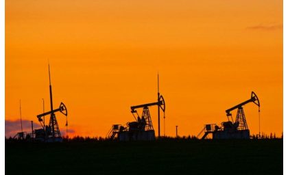 قیمت نفت امروز چند دلار شد؟ آخرین نرخ برنت و WTI + جدول / نفت برنت دوباره بالا رفت؛ قیمت جدید طلای سیاه را ببینید / خبر داغ بازار انرژی؛ قیمت نفت امروز جمعه ۲۳ مرداد افزایش یافت