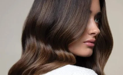 ترندهای رنگ مو در سال ۲۰۲۶؛ از بلوندهای لوکس و برنزه گرفته تا مشکی‌های براق و قرمزهای پررنگ