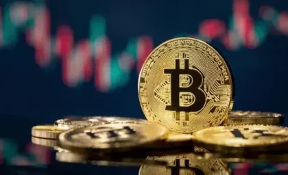 اخبار فوری بازار ارز امروز شنبه ۱۷ مرداد ۱۴۰۵ | قیمت حواله دلار با ثبات ۱۸۷,۰۰۰ تومان؛ نرخ حواله یورو و درهم اعلام شد + جدول / حواله دلار ۱۸۷ هزار تومان، حواله یورو ۲۱۶,۶۰۰ تومان و حواله درهم ۵۰,۶۶۰ تومان؛ بازار در انتظار بازگشایی تنگه هرمز