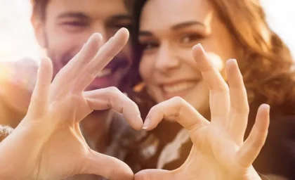 چرا بعضی زوج‌ها کمتر احساس تنهایی می‌کنند؟ / رفتارهای ساده زوج‌های موفق برای حفظ ارتباط / کلید یک رابطه صمیمی چیست؟