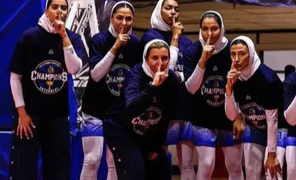 جنجال تازه پیرامون استقلال؛ انتقاد یک چهره آمریکایی از باشگاه / باشگاه استقلال در تیررس انتقاد؛ ماجرای حمله یک آمریکایی چیست؟