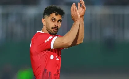 اخبار داغ نقل و انتقالات فوتبال ایران | مقصد غیرمنتظره عالیشاه بعد از جدایی از پرسپولیس؛ کاپیتان سابق به ذوب‌ آهن پیوست / پایان ۱۰ سالگی؛ عالیشاه با عقد قراردادی ۲ ساله راهی اصفهان شد و پیراهن شماره ۱۹ را بر تن می‌کند