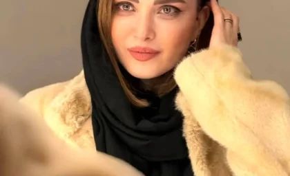 رونمایی بهنوش طباطبایی از هدیه‌ای مرموز و عاشقانه / یک گل زیبا و یک جمله شاعرانه حسابی خبرساز شد / ماجرای استوری جدید بازیگر 